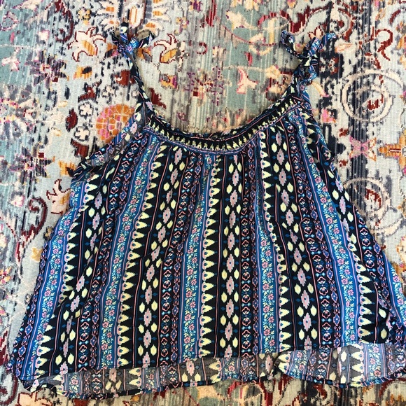 Floral Aztec Hollister Shirt - Picture 1 of 2